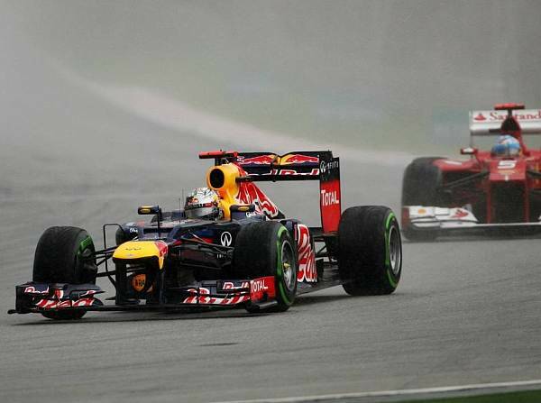 Foto zur News: Vettel: "Es gibt ein paar Gurken, die rumfahren..."