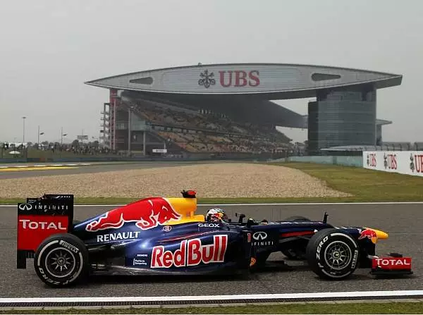 Sebastian Vettel Foto zur News: Horner: "Richtige Probleme hatten wir nicht"