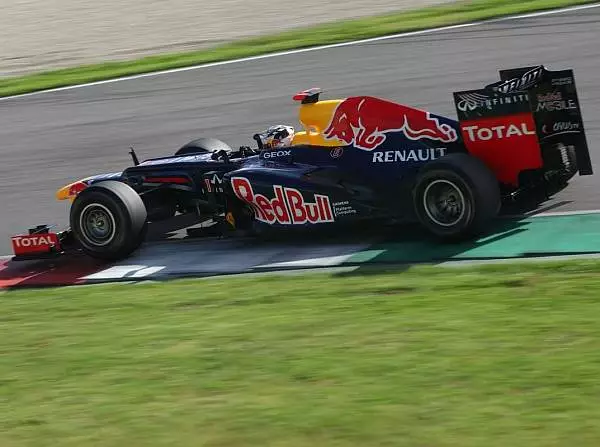 Sebastian Vettel Foto zur News: Mugello: Bestzeit für Vettel - Abflug von Alonso