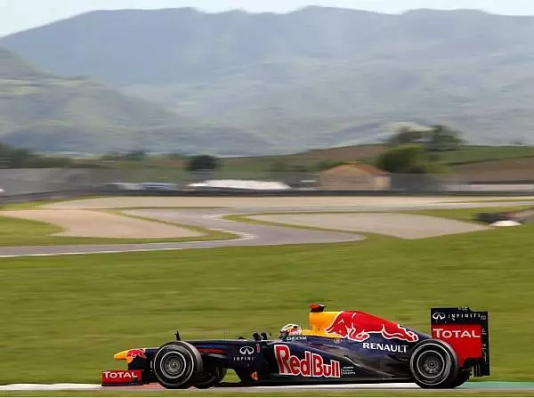 Sebastian Vettel Foto zur News: Vettel: "Schwer zu sagen, ob es besser wird"