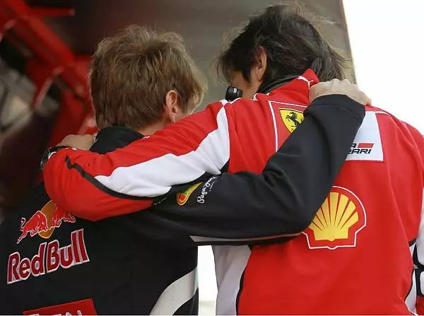 Foto zur News: Gerüchteküche: Ferrari-Vorvertrag für Vettel?