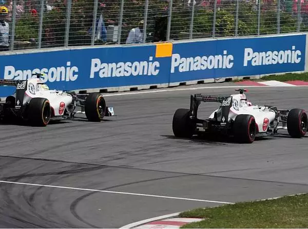 Sergio Perez, Kamui Kobayashi Foto zur News: Sauber: Mit breiter Brust, ohne Upgrades nach Valencia