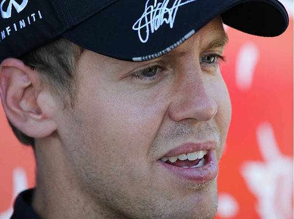 Foto zur News: Vettel: "Wollen den Spaniern und Fernando einschenken"