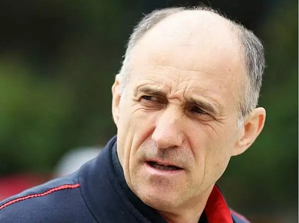 Franz Tost Foto zur News: Teams lenken ein: 20-Rennen-Grenze wird fallen