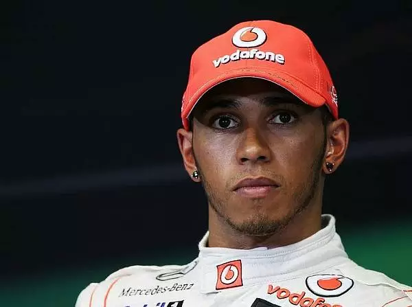 Lewis Hamilton Foto zur News: Hamilton: "Ich liebe Straßenkurse"