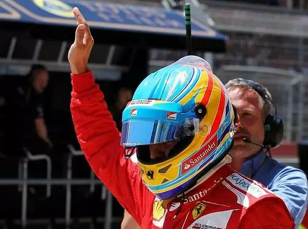 Fernando Alonso Foto zur News: Alonso: "An unserer Leistung habe ich nichts auszusetzen"