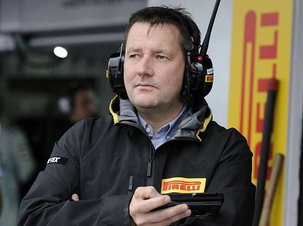 Foto zur News: Pirelli kritisiert Einsatz von veraltetem Testboliden