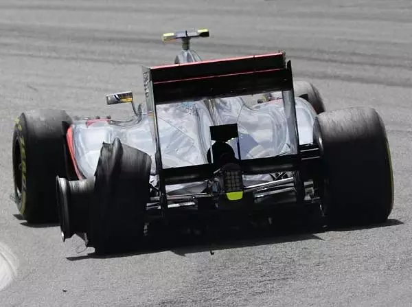 Lewis Hamilton Foto zur News: McLaren: Freud und Leid im Motodrom