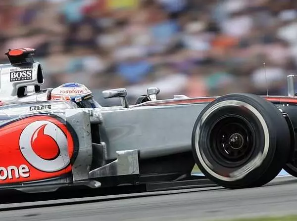 Jenson Button Foto zur News: "Reifenflüsterer" Button muss laute Töne anschlagen