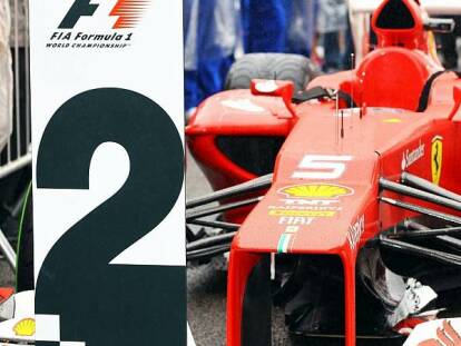 Foto zur News: Domenicali: "Wollten Vettels Titel nicht infrage stellen"