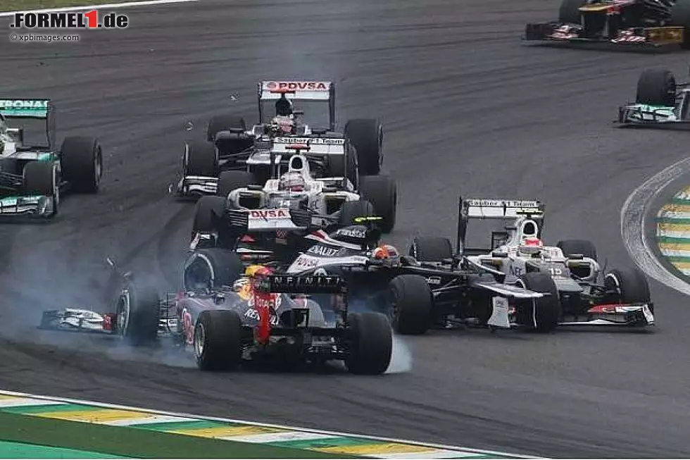 Foto zur News: Bruno Senna, Sergio Perez, Sebastian Vettel