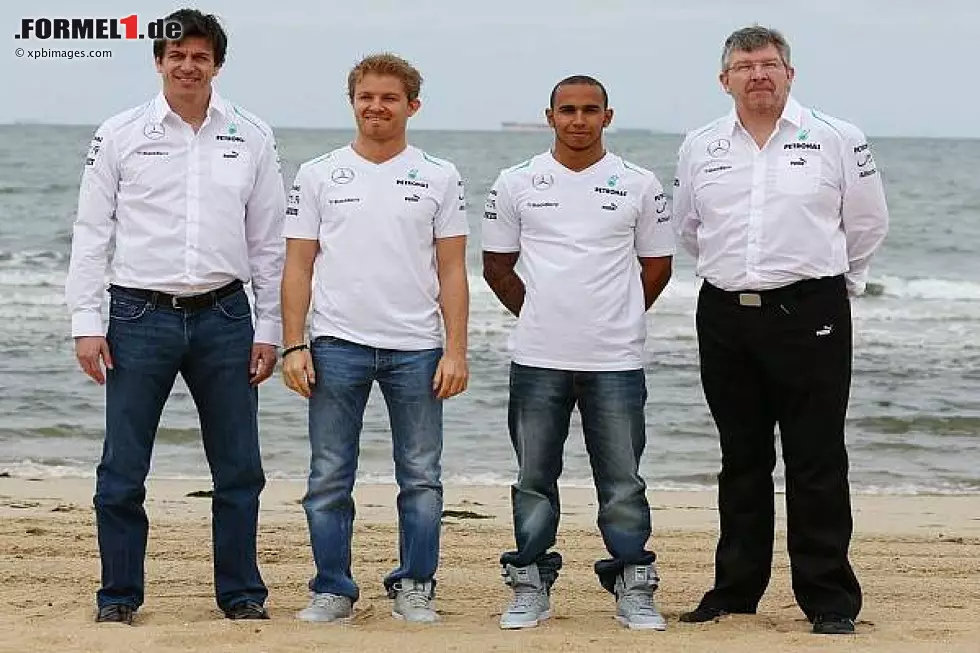 Foto zur News: Toto Wolff, Nico Rosberg, Lewis Hamilton, Ross Brawn
