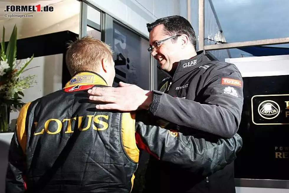 Eric Boullier, Kimi Räikkönen Foto zur News: Eric Boullier, Kimi Räikkönen