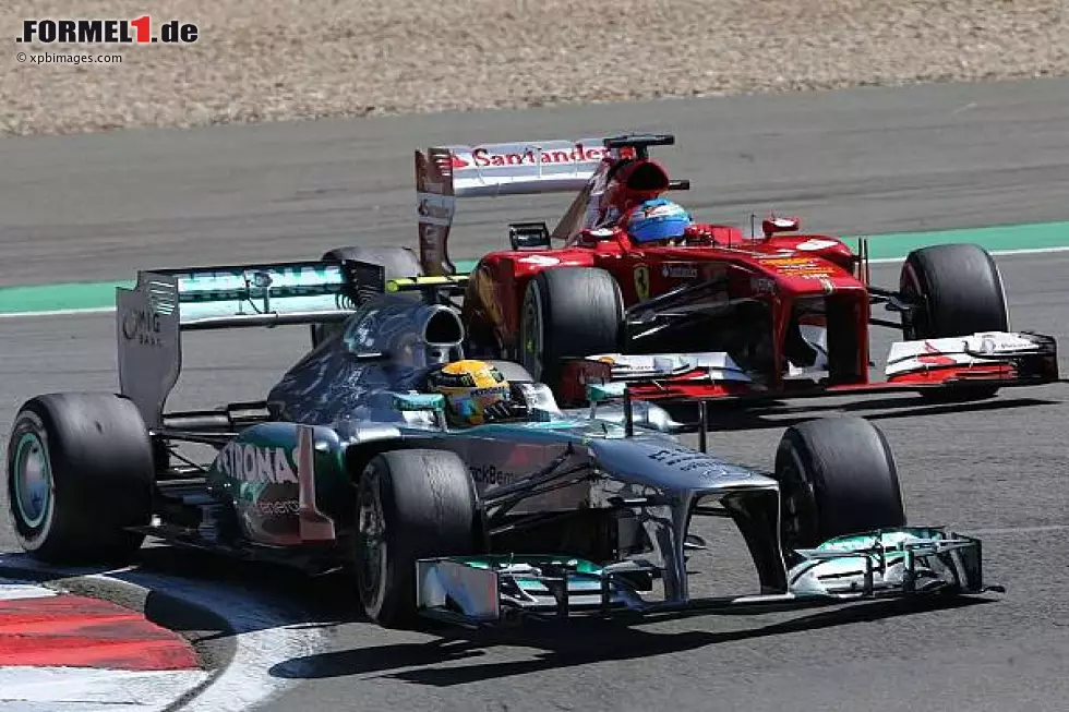 Lewis Hamilton, Fernando Alonso Foto zur News: Lewis Hamilton, Fernando Alonso