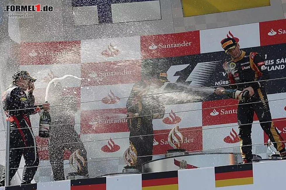 Foto zur News: Sebastian Vettel, Romain Grosjean, Kimi Räikkönen