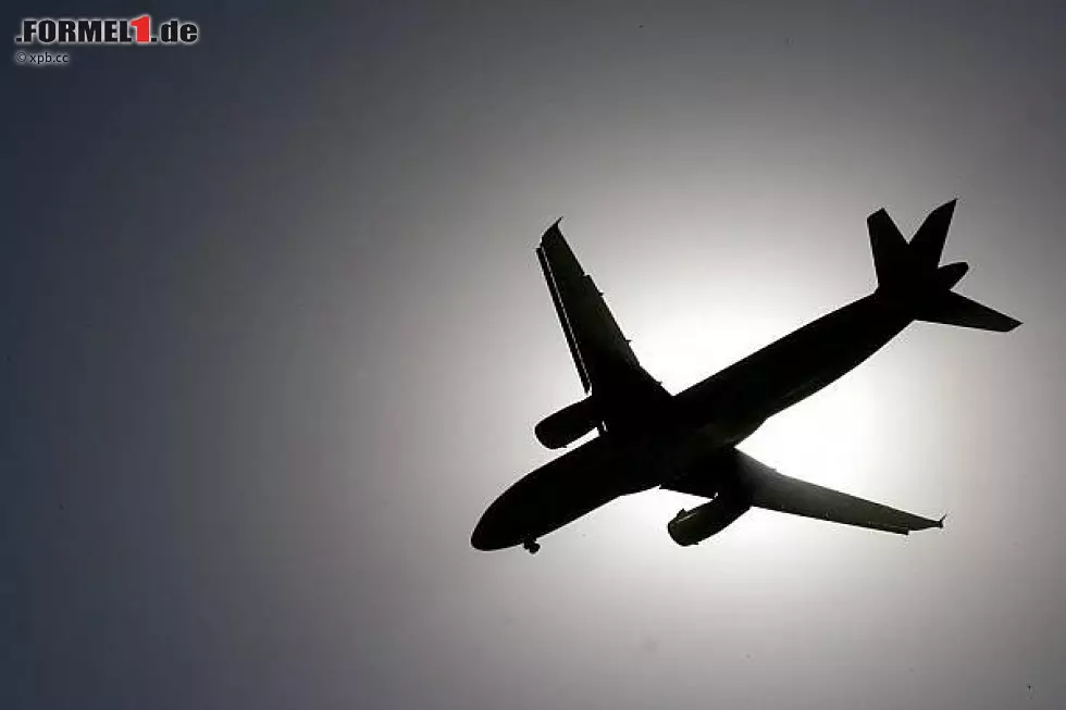 Foto zur News: Flugzeug in Abu Dhabi