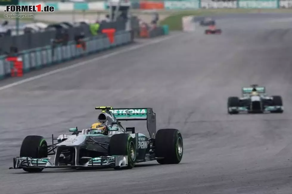 Foto zur News: Lewis Hamilton, Nico Rosberg