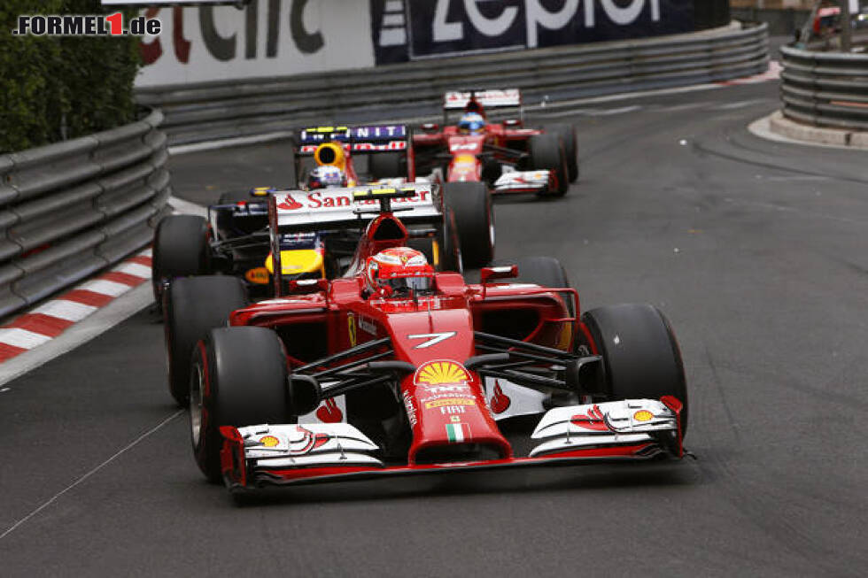 Foto zur News: Kimi Räikkönen, Daniel Ricciardo, Fernando Alonso