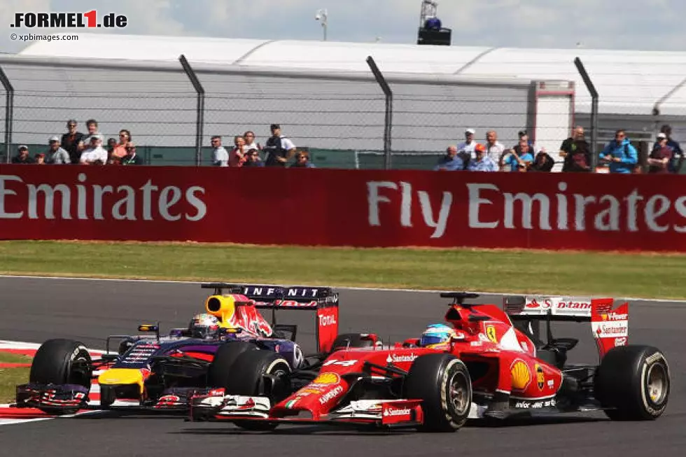 Foto zur News: Fernando Alonso, Sebastian Vettel