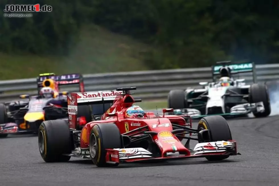 Foto zur News: Fernando Alonso, Daniel Ricciardo, Lewis Hamilton