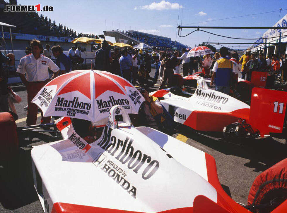 Foto zur News: Alain Prost und Ayrton Senna in Estoril 1988