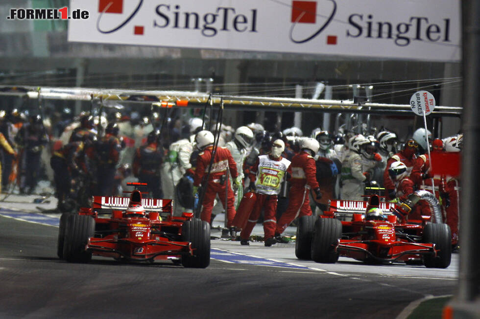Foto zur News: Kimi Räikkönen, Felipe Massa