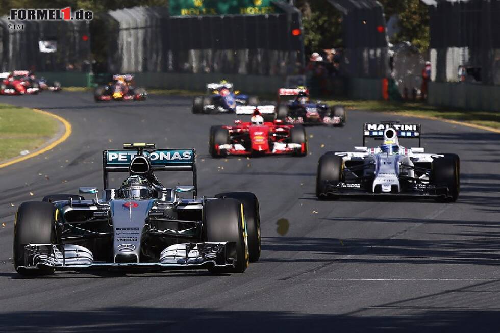 Foto zur News: Nico Rosberg, Felipe Massa, Sebastian Vettel