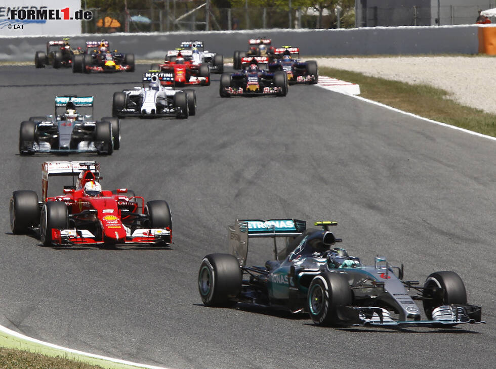 Foto zur News: Nico Rosberg, Sebastian Vettel, Lewis Hamilton
