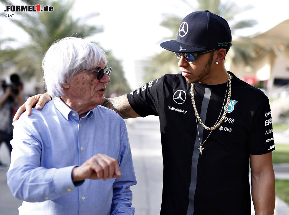 Foto zur News: Bernie Ecclestone, Lewis Hamilton