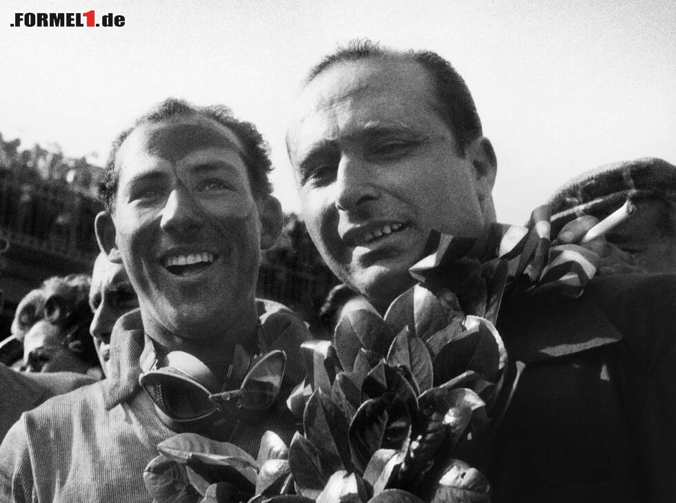 Foto zur News: Stirling Moss, Juan Manuel Fangio, 1955