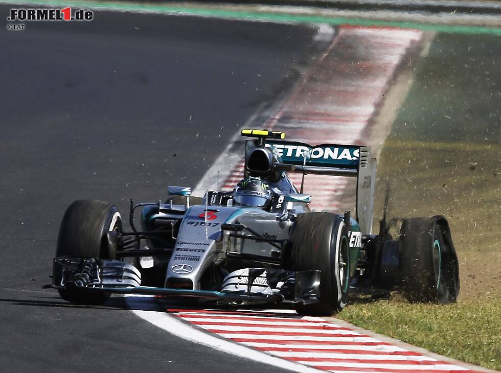 Foto zur News: Nico Rosberg, Daniel Ricciardo