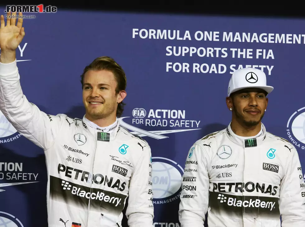 Foto zur News: Nico Rosberg, Lewis Hamilton