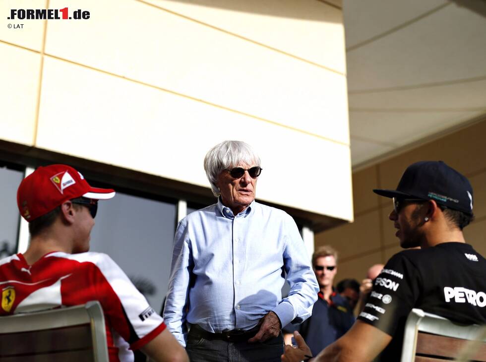 Foto zur News: Bernie Ecclestone, Sebastian Vettel, Lewis Hamilton