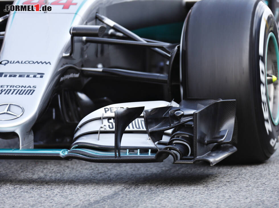 Foto zur News: Nase des Mercedes F1 W07 Hybrid