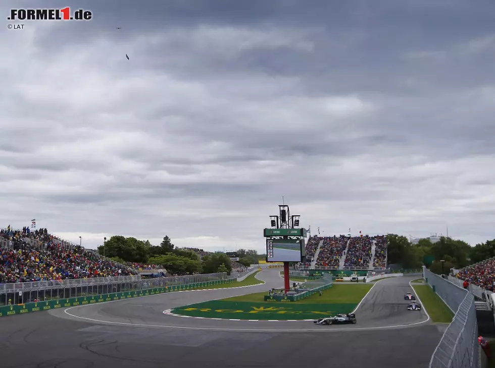 Foto zur News: Lewis Hamilton, Felipe Nasr, Rio Haryanto