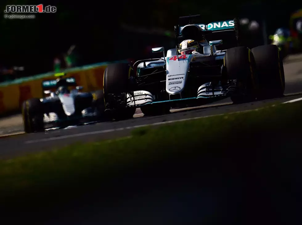 Foto zur News: Lewis Hamilton, Nico Rosberg