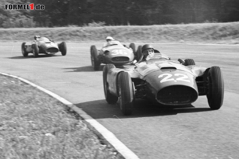 Foto zur News: Juan Manuel Fangio, Stirling Moss, Peter Collins