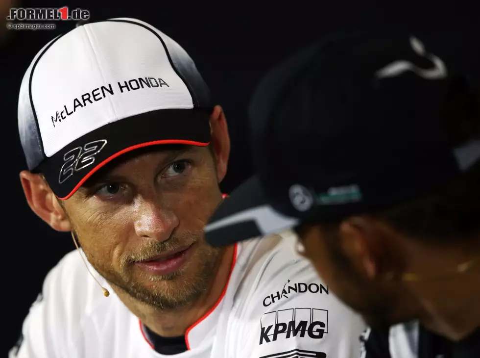 Jenson Button, Lewis Hamilton Foto zur News: Jenson Button, Lewis Hamilton