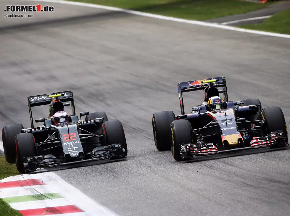 Foto zur News: Jenson Button, Carlos Sainz