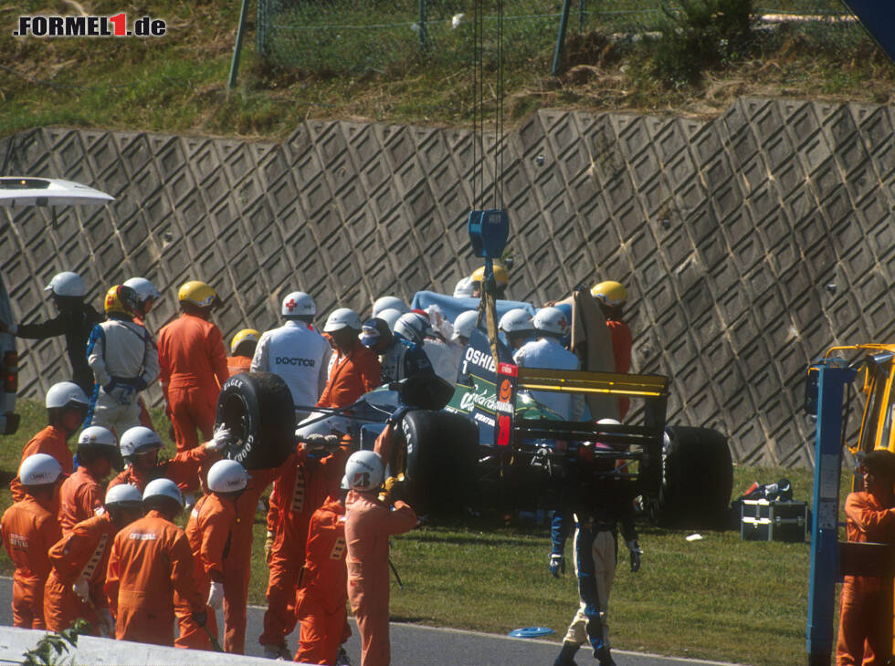 Foto zur News: Unfall von Eric Bernard in Suzuka 1991