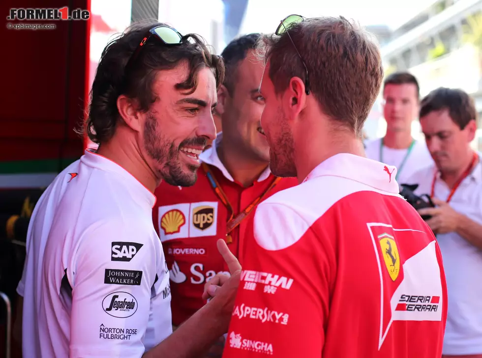 Foto zur News: Fernando Alonso, Sebastian Vettel