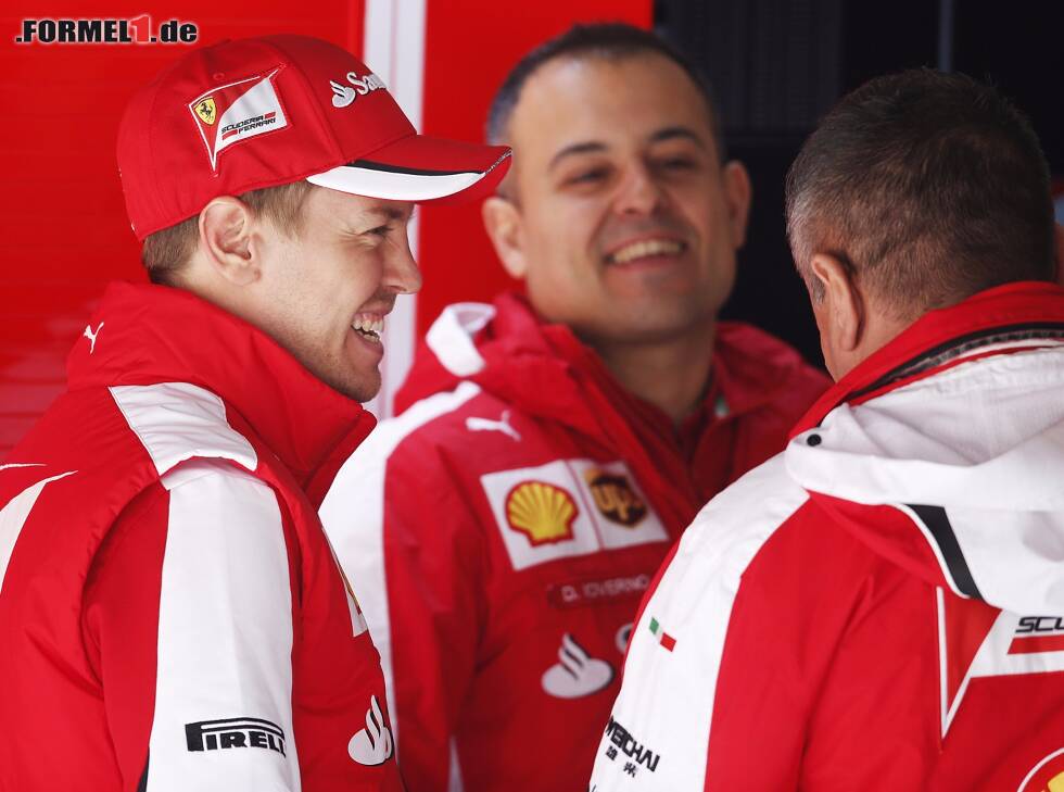 Foto zur News: Sebastian Vettel, Mechaniker