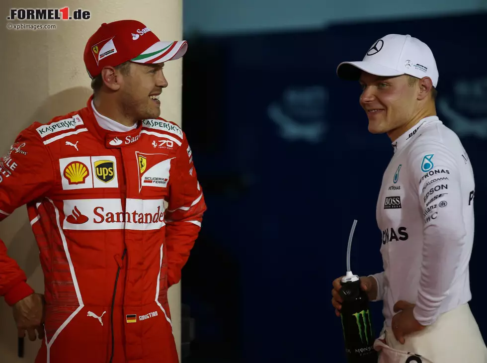 Foto zur News: Sebastian Vettel, Valtteri Bottas