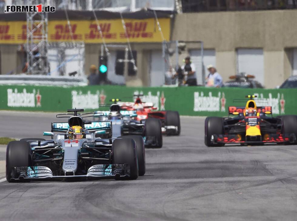 Foto zur News: Lewis Hamilton, Valtteri Bottas, Max Verstappen
