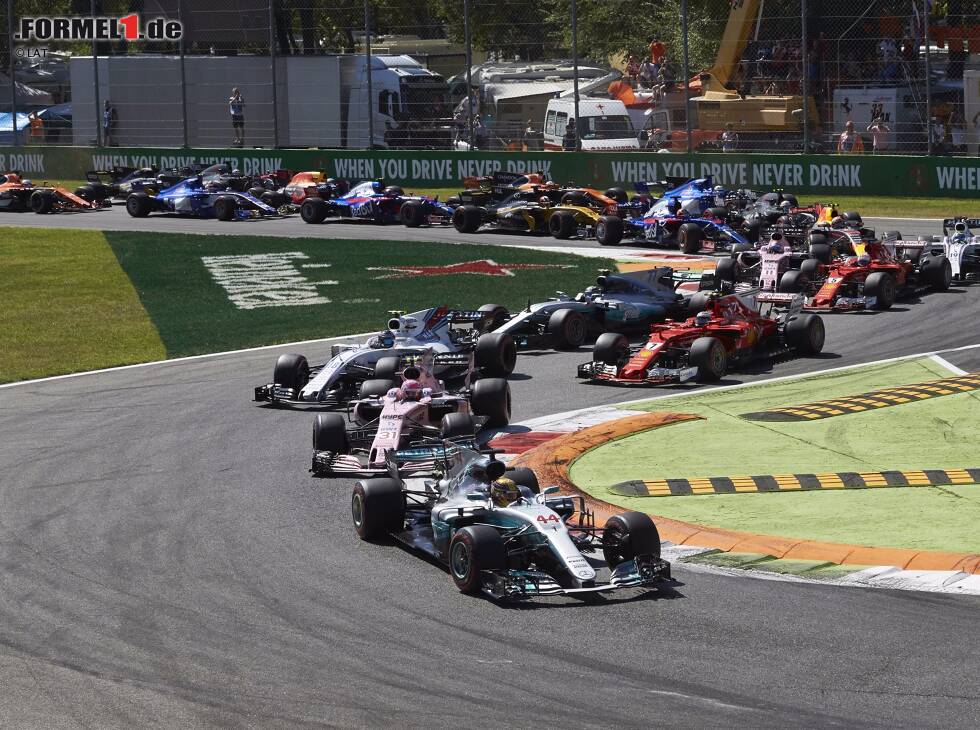 Foto zur News: Lewis Hamilton, Esteban Ocon, Lance Stroll, Kimi Räikkönen
