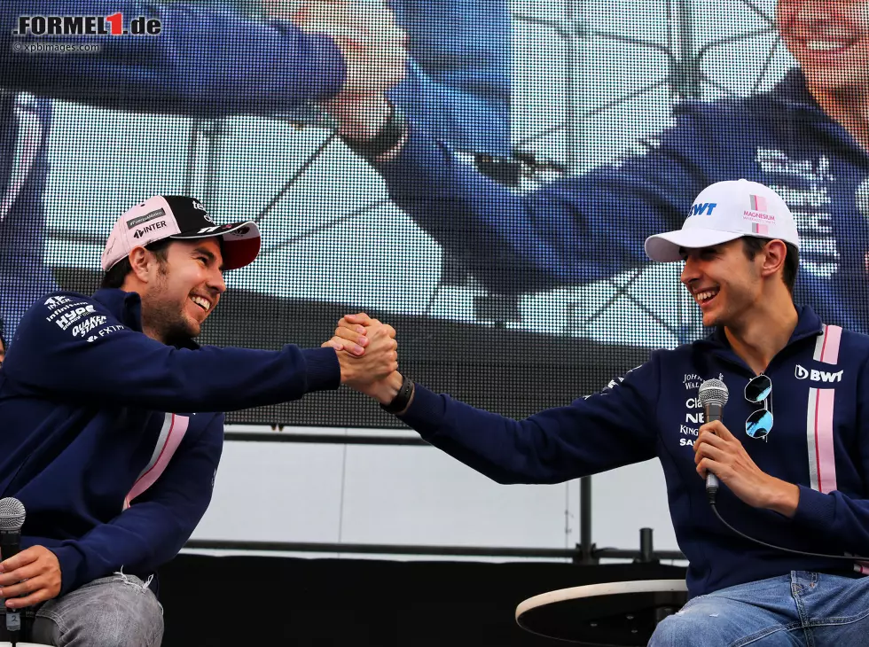 Foto zur News: Sergio Perez, Esteban Ocon