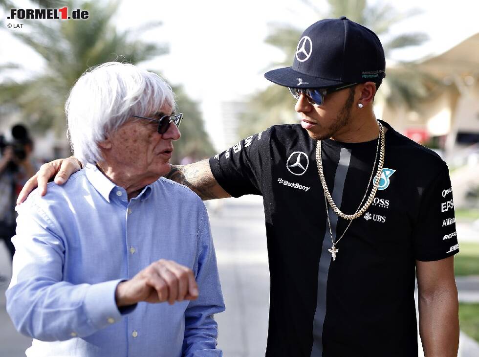 Foto zur News: Bernie Ecclestone, Lewis Hamilton