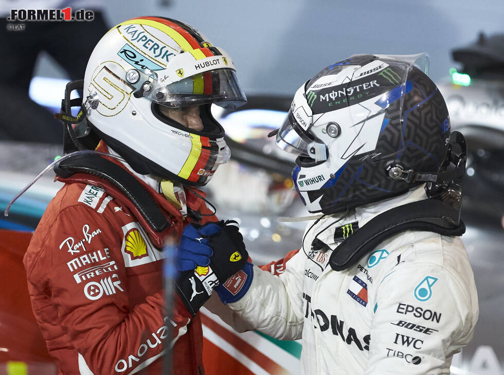 Foto zur News: Valtteri Bottas, Sebastian Vettel