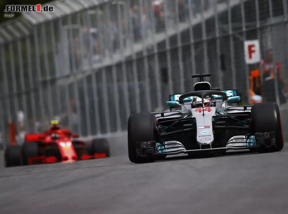 Foto zur News: Lewis Hamilton, Kimi Räikkönen