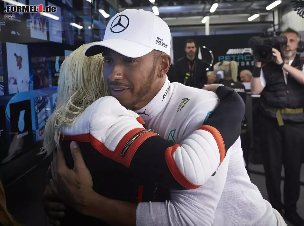 Foto zur News: Christina Aguilera und Lewis Hamilton